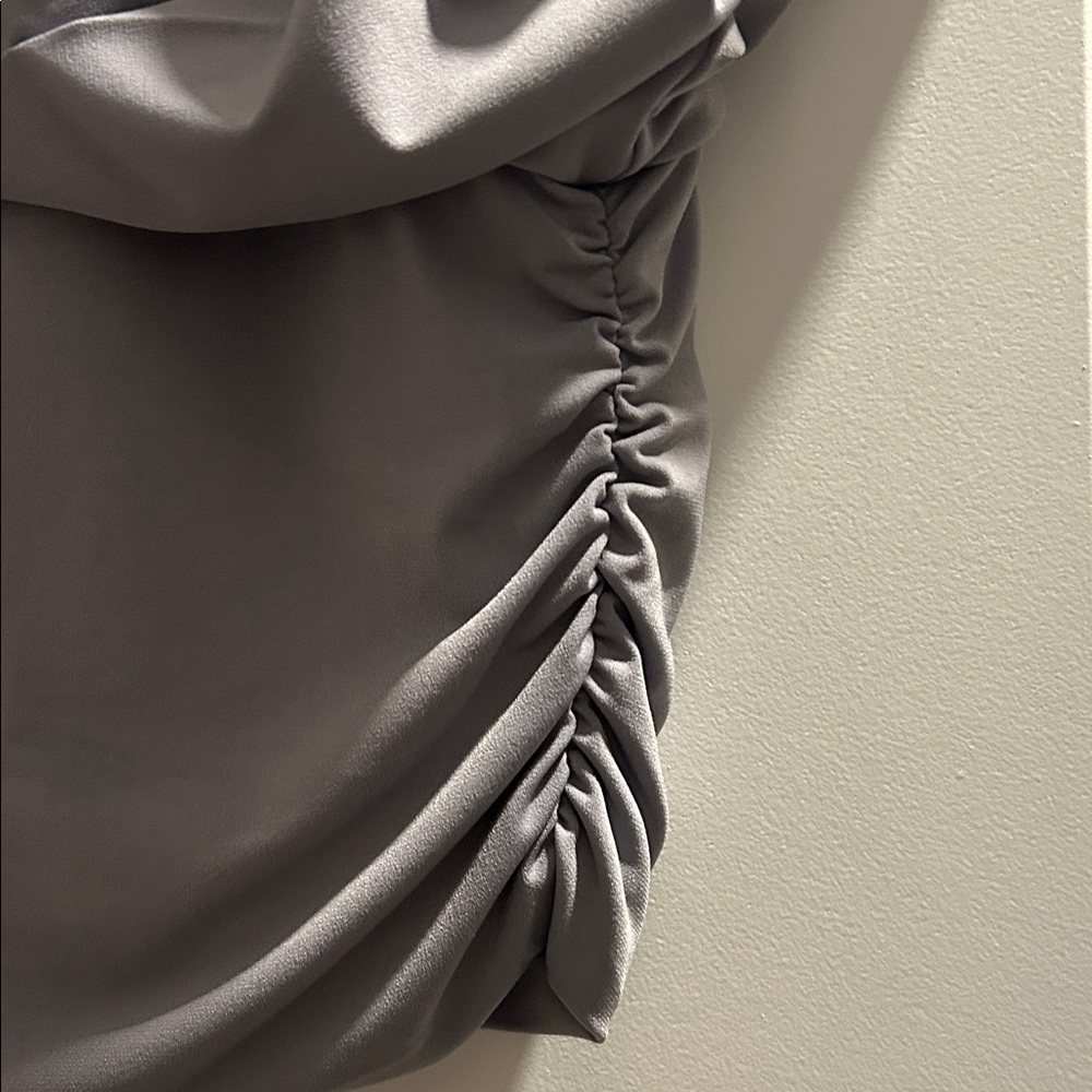 Express Gray Twist Short Sleeve Top - Picture 5 of 7